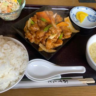 鶏の辛子炒め定食(中華料理 光竜)