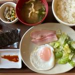 ベーコンエッグ朝食ミニ
