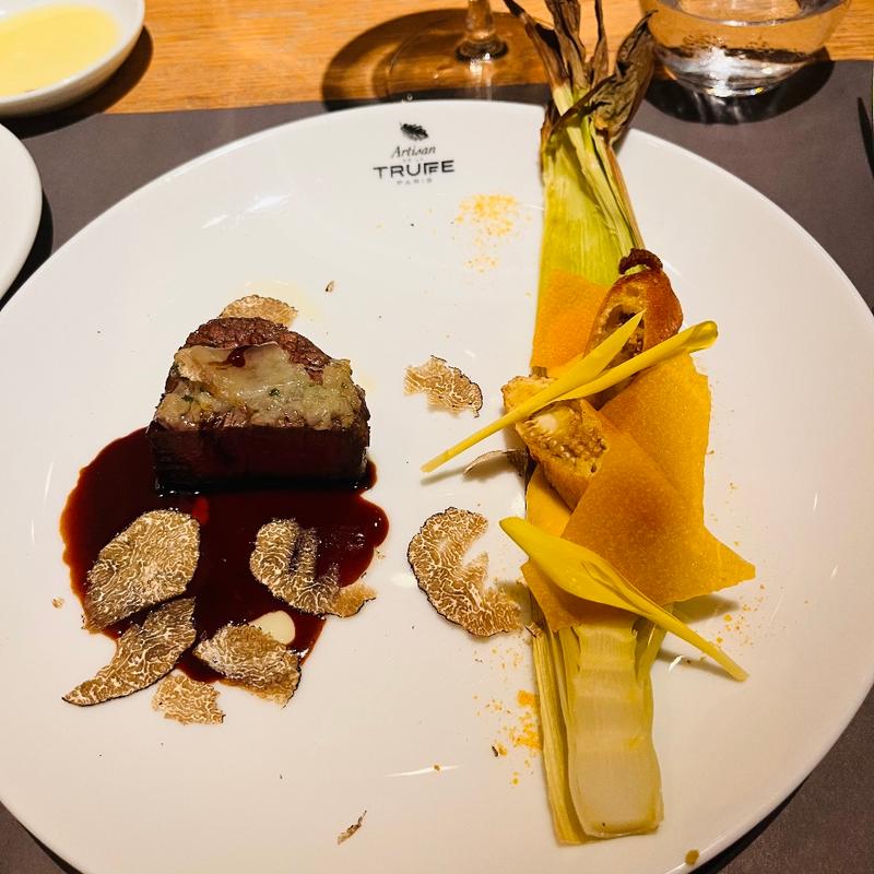 (アルティザン ドゥ ラ トリュフ パリ（Artisan de la TRUFFE Paris）)