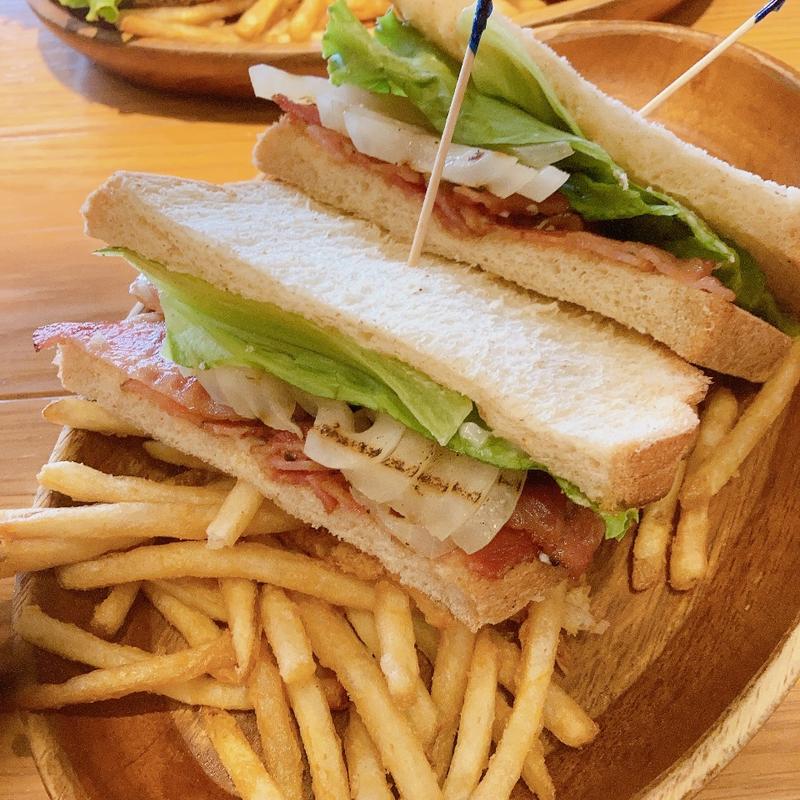 (クアアイナ 三井アウトレットパーク木更津店 （KUA AINA）)