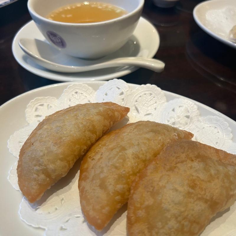 揚げ餃子　上湯添え(萬珍樓 點心舗)