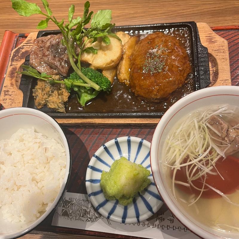 牛タンハンバーグ定食(宮城ふるさとプラザ)