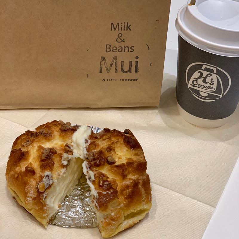 シュークリーム(ミルク&ビーンズ Mui)