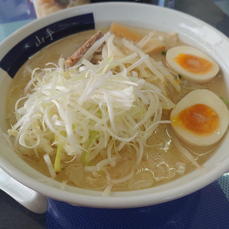 ニンニクらーめん(山手ラーメン)