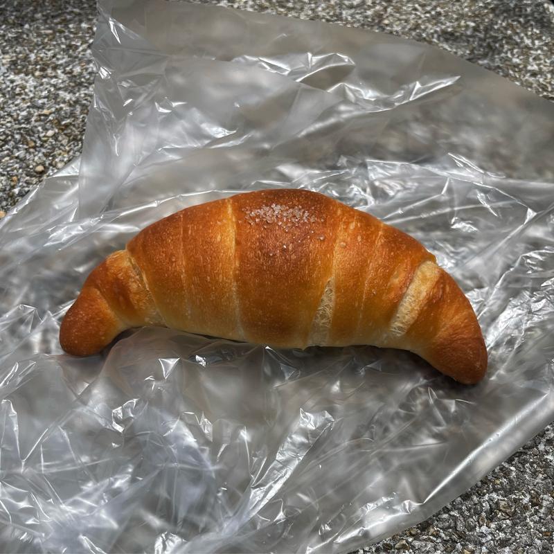 塩パンロール(bakery.meister)