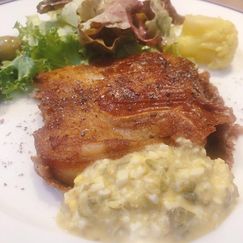 豚頭肉のカリカリ焼き(ビストロ ロンロヌマン)