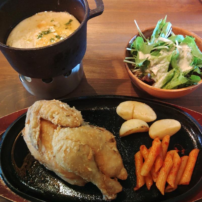丸鶏半身唐揚げ定食(MORIzza（モリッツア）珈琲)