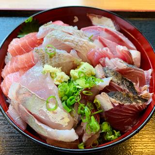 海鮮丼(民宿 いなほ )