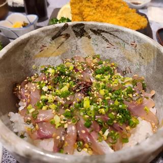 鯵丼(魚佐)