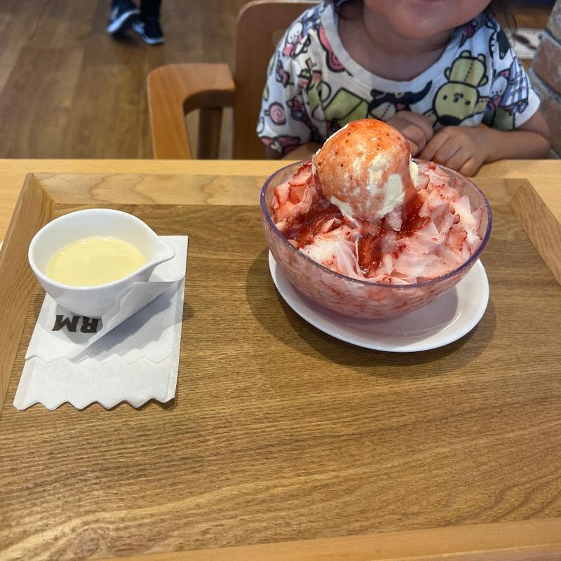 スペシャル削りいちご(＠FARM Cafe)