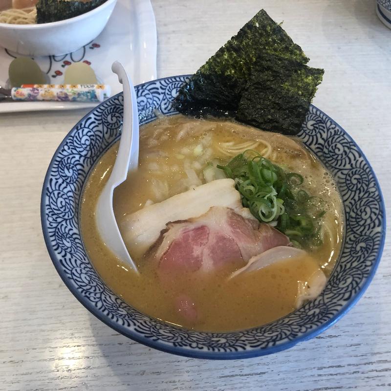 (麺屋カモメ亭)