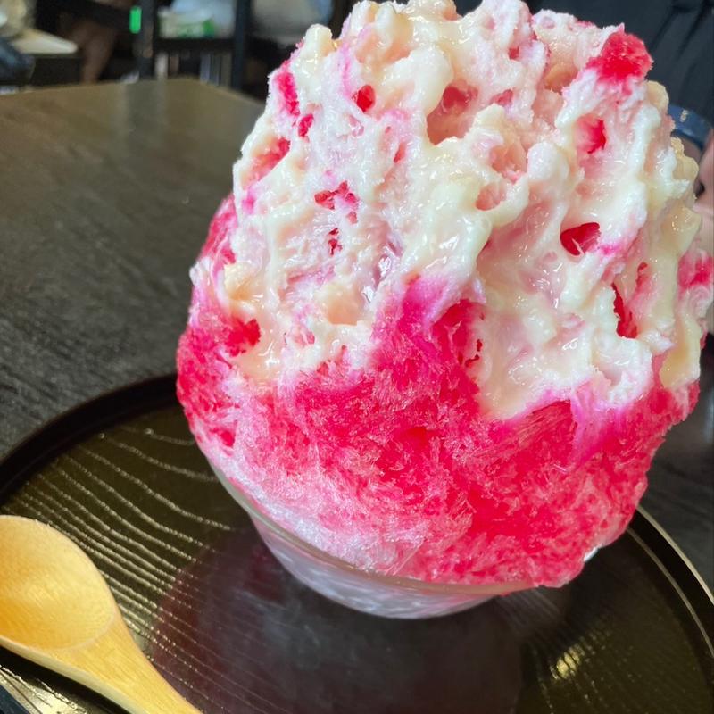 いちご練乳(甘味茶屋ぶんご)