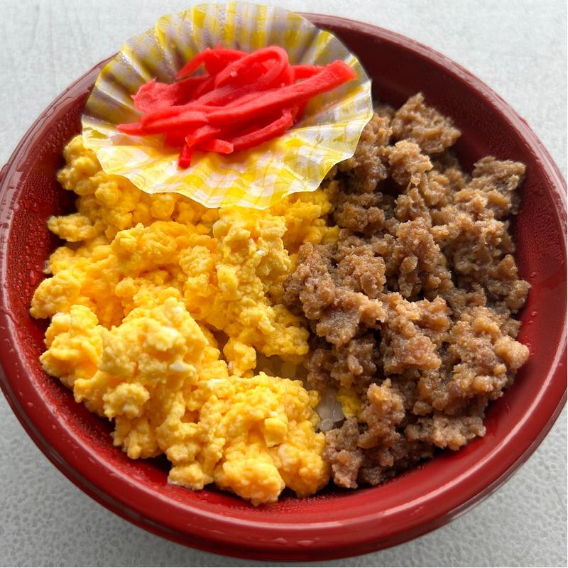 親鶏 そぼろ丼(ふるさとたまご村直売所1号店)