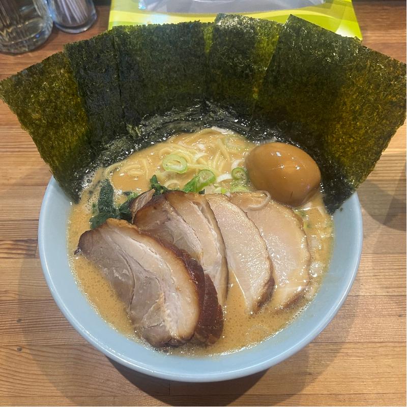 とんこつラーメンスペシャル(鶴一家 )