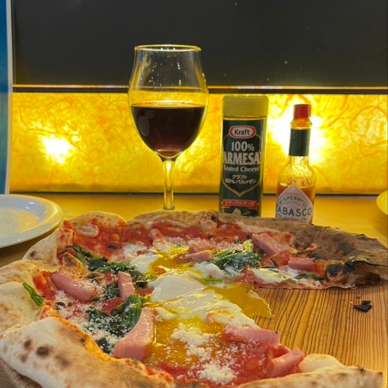 マルゲリータとワイン(北海道イタリアン食堂 ビビデバルデムーン )