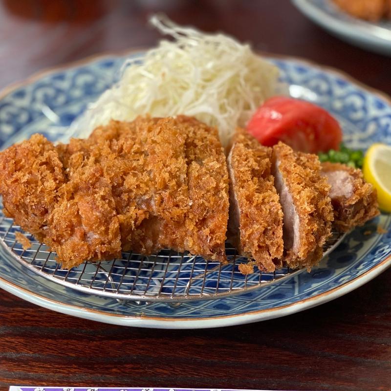 特製ロースかつ(300g)定食(あじろ)