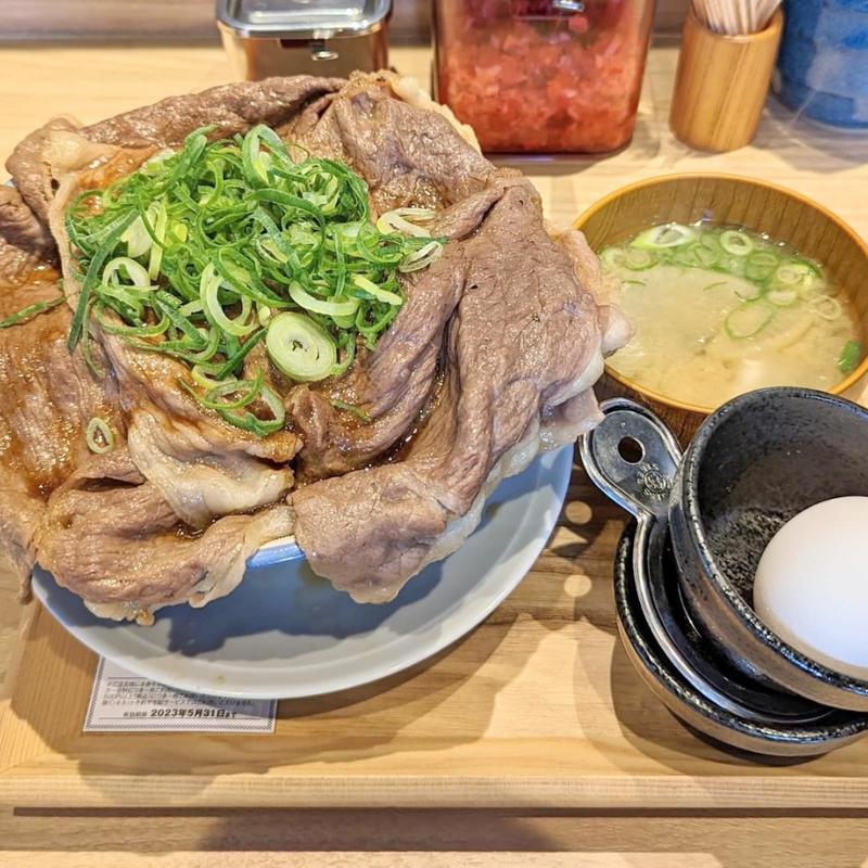 牛すき肉めし(肉めし岡もと 新橋店)