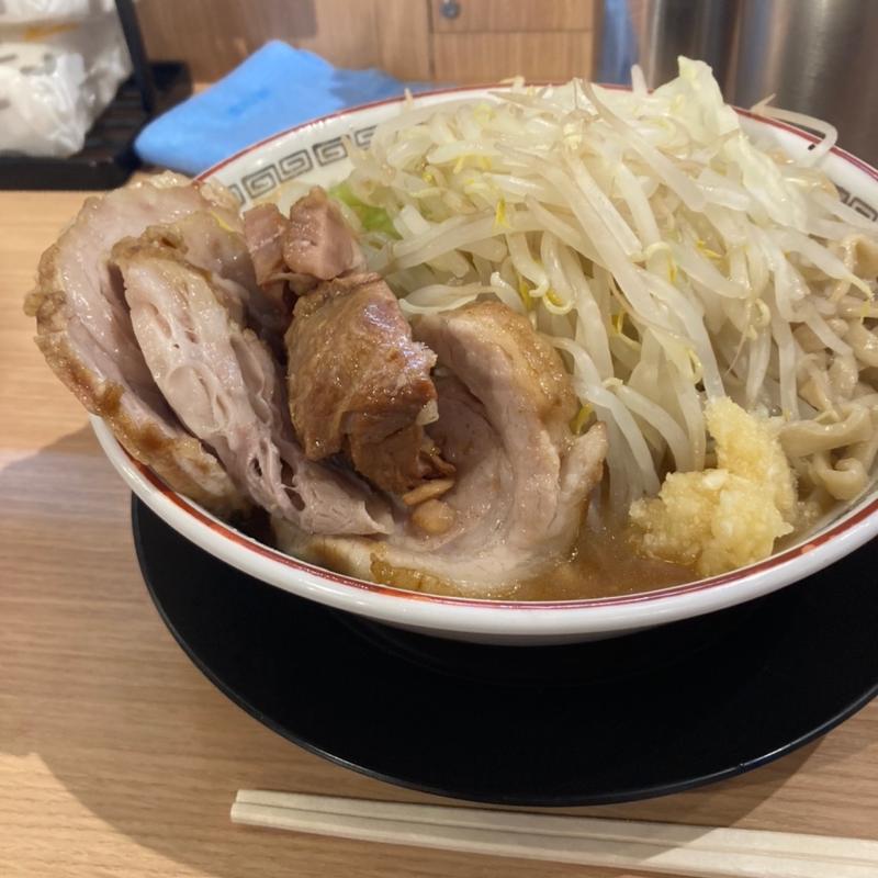 大ぶた(ラーメン豚山　東京ラーメン横丁店)
