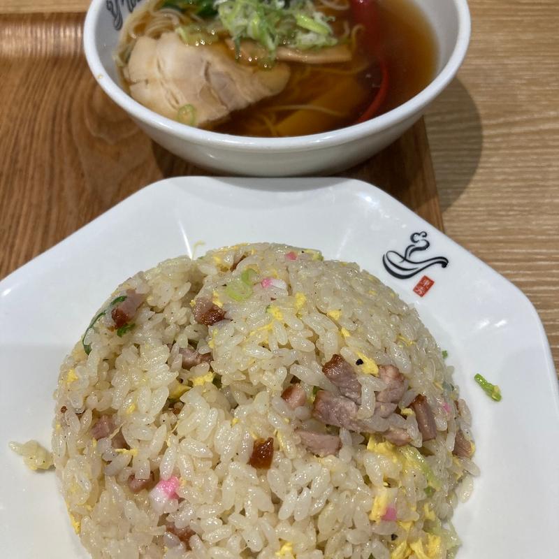 Cセット（チャーハン・半ラーメン）(れんげ食堂 Toshu 久地店)