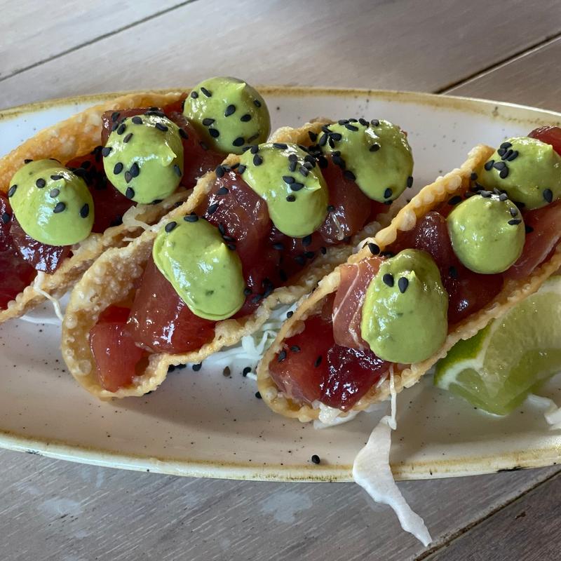 ポケ　タコス(Monkeypod Kitchen by Merriman)