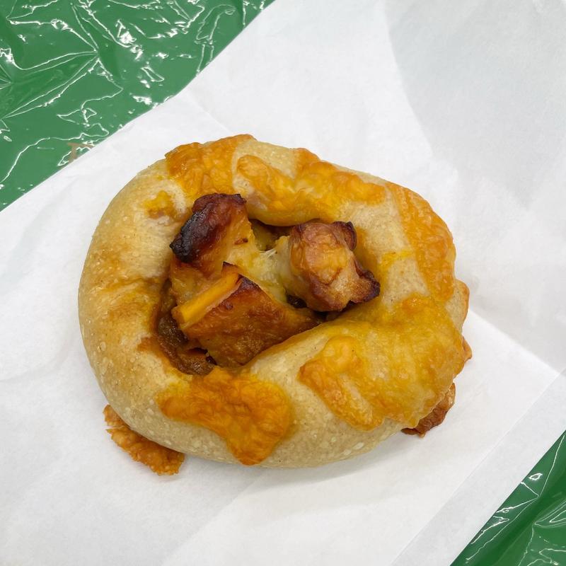 バターチキンカレーパン(BOUL'ANGE 新宿サザンテラス店)