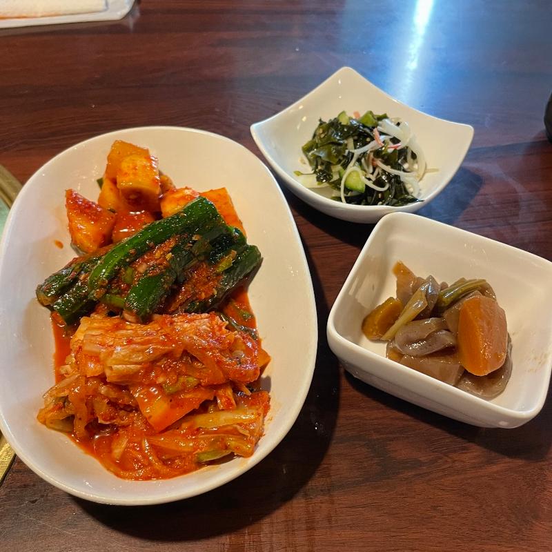 キムチ盛り合わせ(松の木)