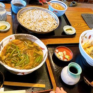 (豪快桶そば　大栗屋 （おぐりや）)