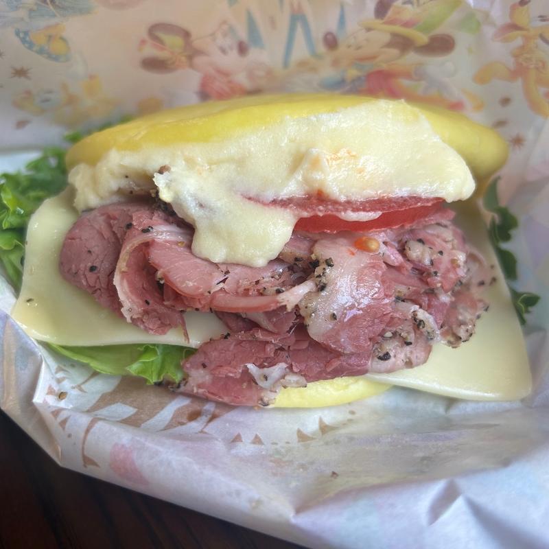 パストラミビーフサンド(ニューヨーク・デリ)