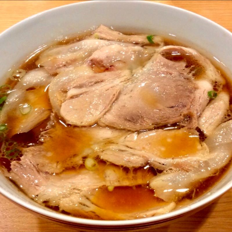 醤油らーめんポーク(西梅田 らんぷ)