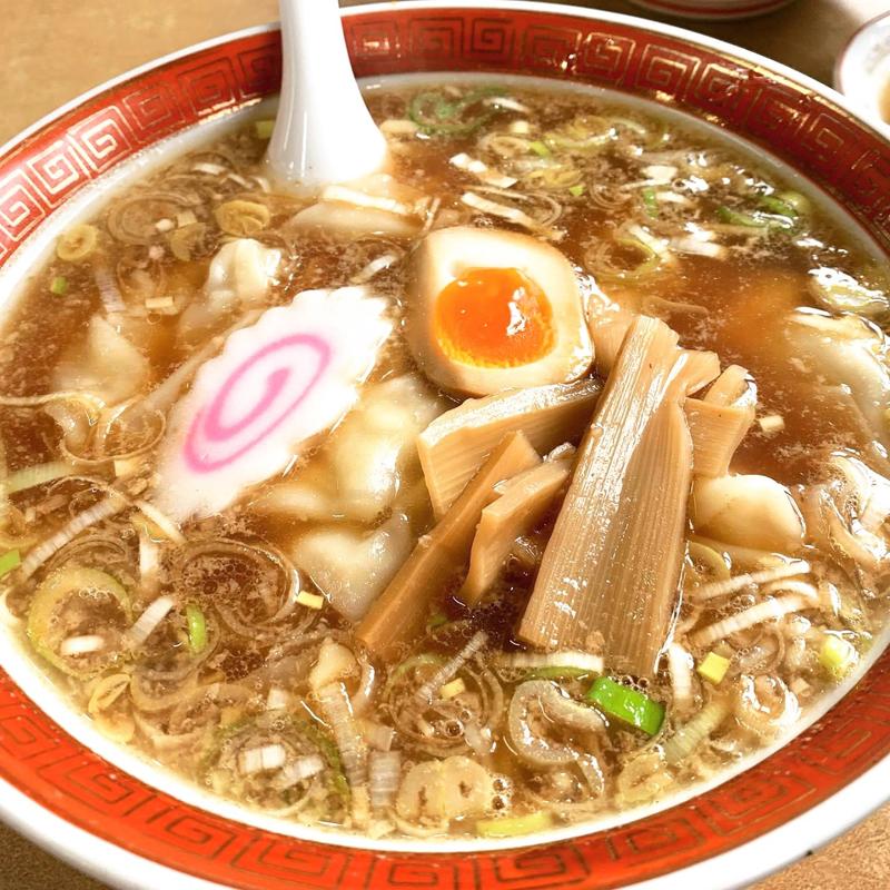 ワンタンメン(豊閣)