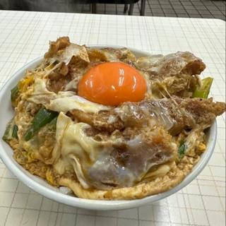 カツ丼　(お食事処 美登里)
