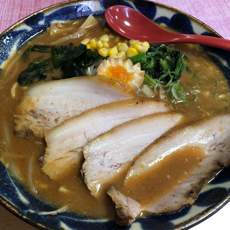 特選味噌らーめんデラックス(れんげ屋)