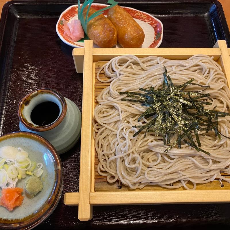 ざるそばといなり寿司(南部家敷 本宮店 )
