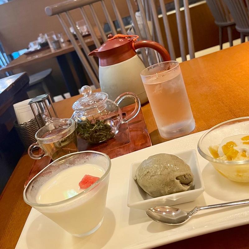 自慢のスイーツ 三種盛り合わせ(麒麟)