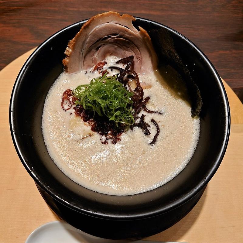 六の鶏白湯そば(中華そば 六)