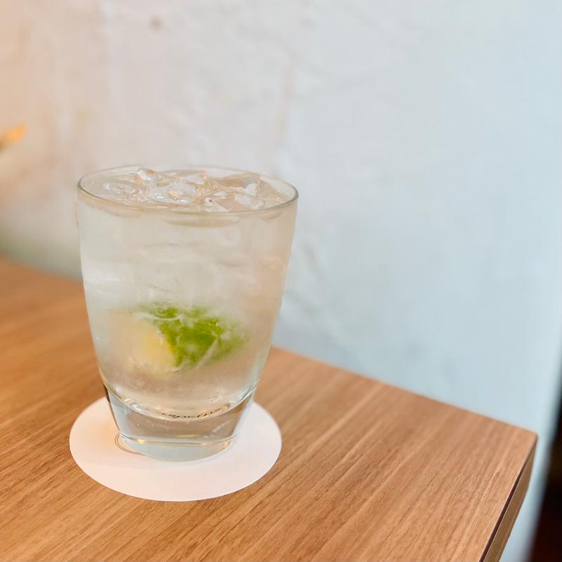 ジントニック(サラベス 東京店 )