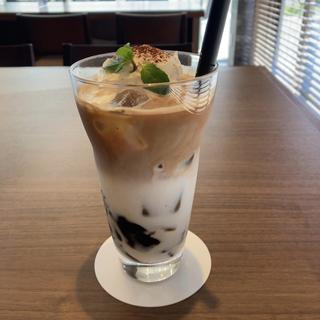 自家製珈琲ゼリーラテ(向山製作所 大玉ベース店)