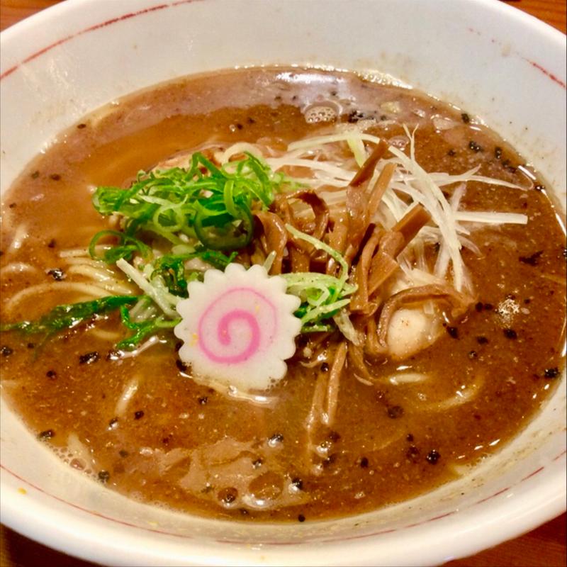 濃鰹らーめん(麺家 麺一献)