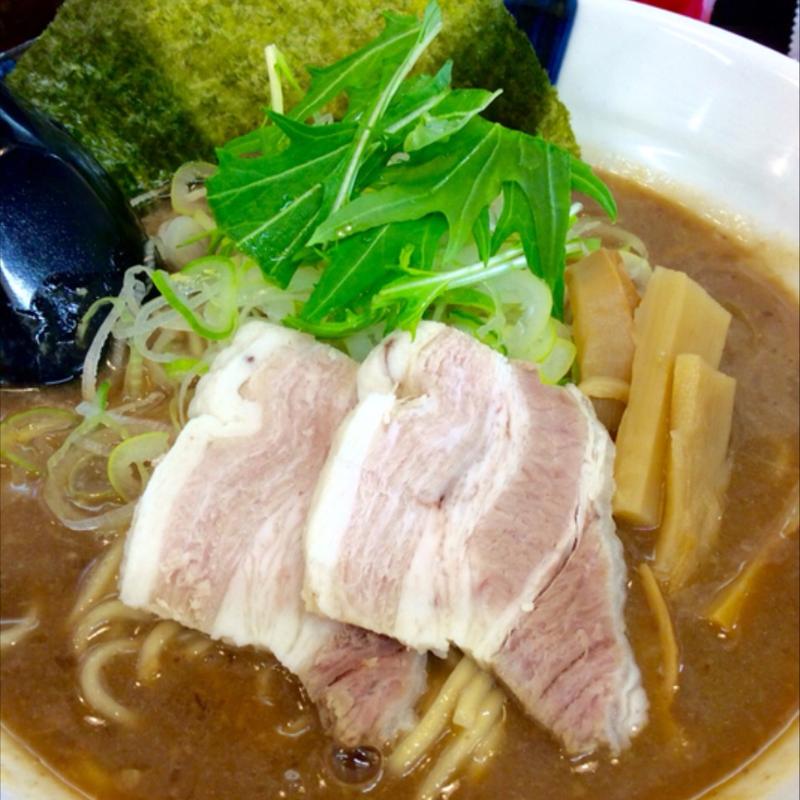 濃厚豚骨しょうゆラーメン(麺屋　むら田 （メンヤムラタ）)