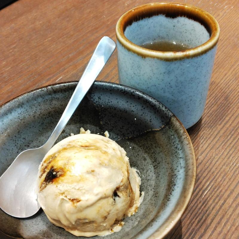 沖縄黒糖アイス(越後 叶家 川崎ラゾーナ店)