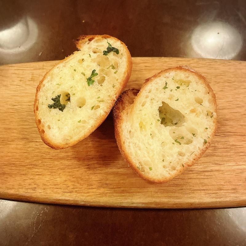 ガーリックトースト(KURA 中目黒店 （クラ）)