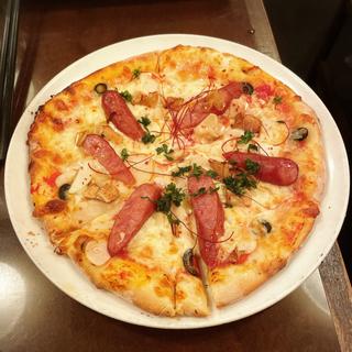 チョリソーとガーリックの辛口ピザ(KURA 中目黒店 （クラ）)