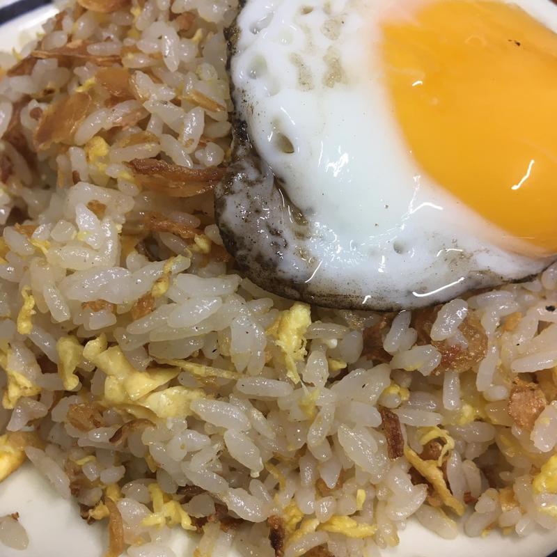 スタミナチャーハン(中華茶屋 梁山泊 （チュウカチャヤリョウザンパク）)