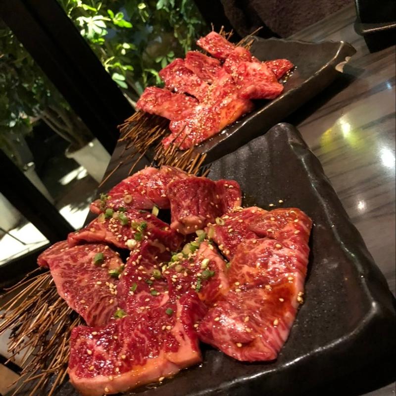 肉(炭火焼ホルモン ぐう 渋谷)