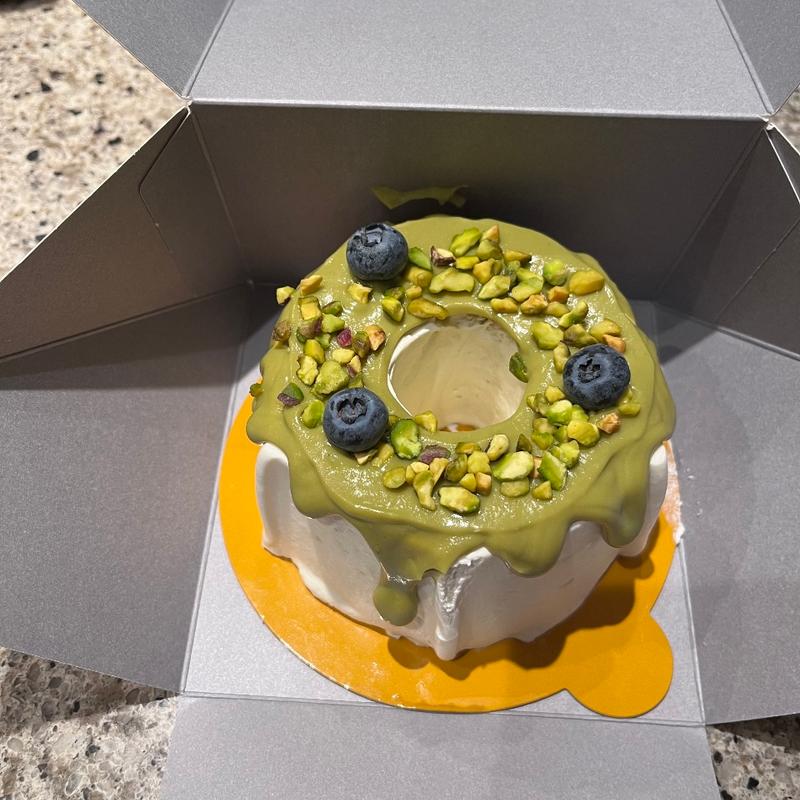 ピスタチオシフォンケーキ(MERCER bis GINZA/マーサービス銀座)