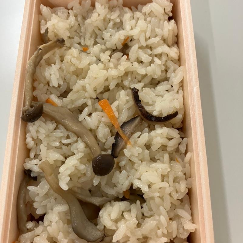 きのこごはん(おさかな惣菜はまとう)