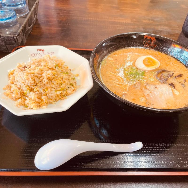 ラーメン・半チャーハン(味千ラーメン 鹿本店 （あじせんらーめん）)