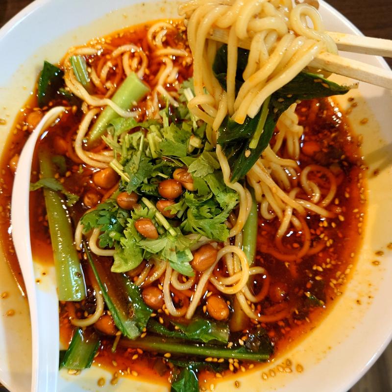 麻辣小面(沸騰焼烤猪小妖)