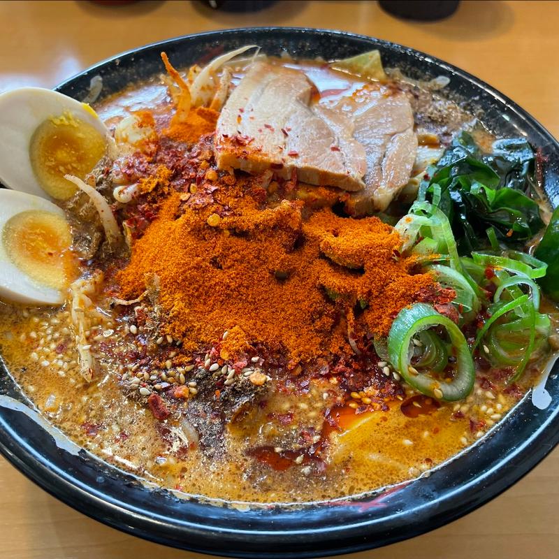 味噌らぁめん鬼辛鬼痺れチャーシュー味玉トッピング(味噌の匠味 三郷店)