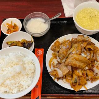 豚バラ肉の生姜焼き定食(龍盛菜館 京急川崎駅前店)